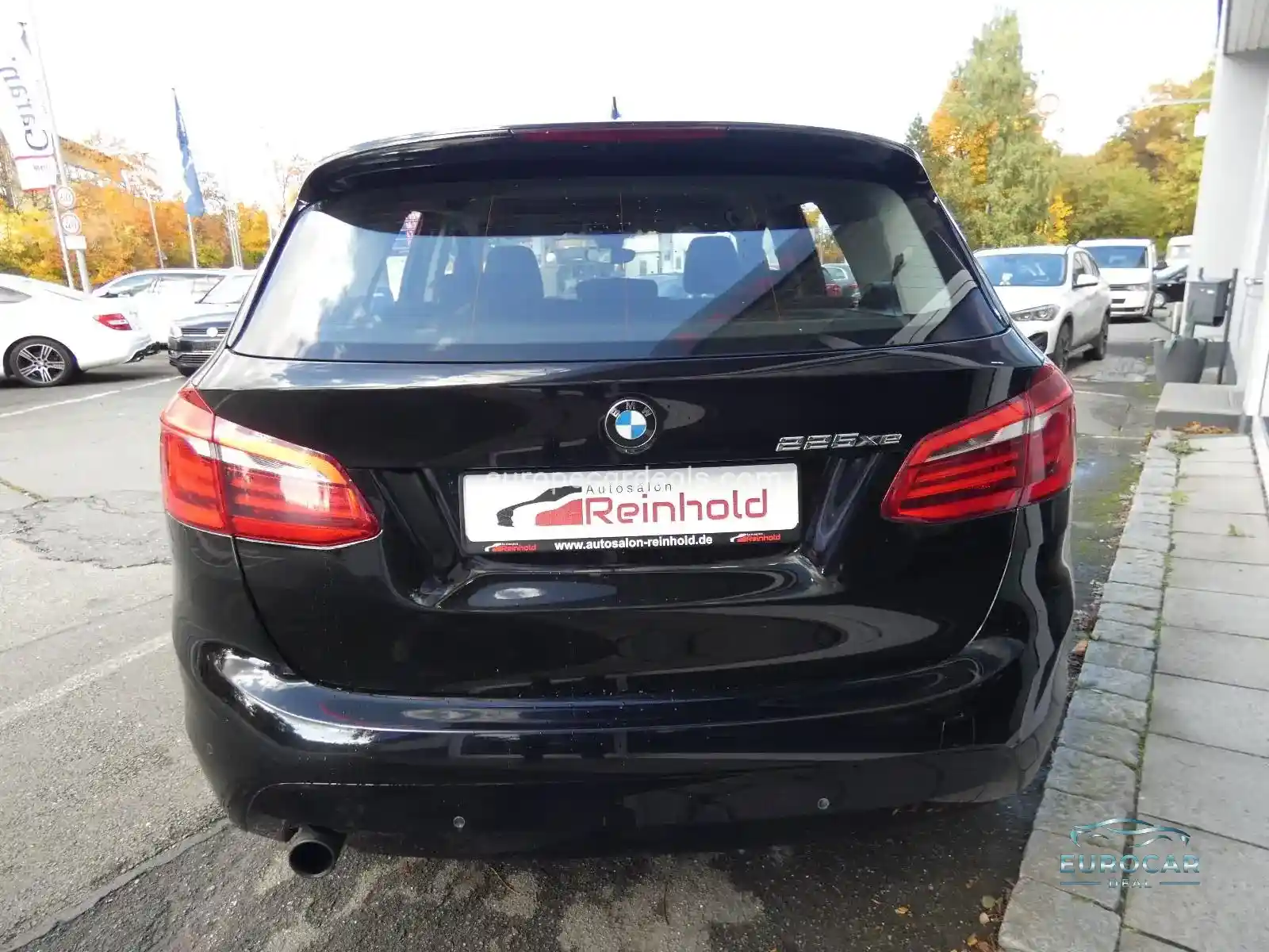 BMW 225
