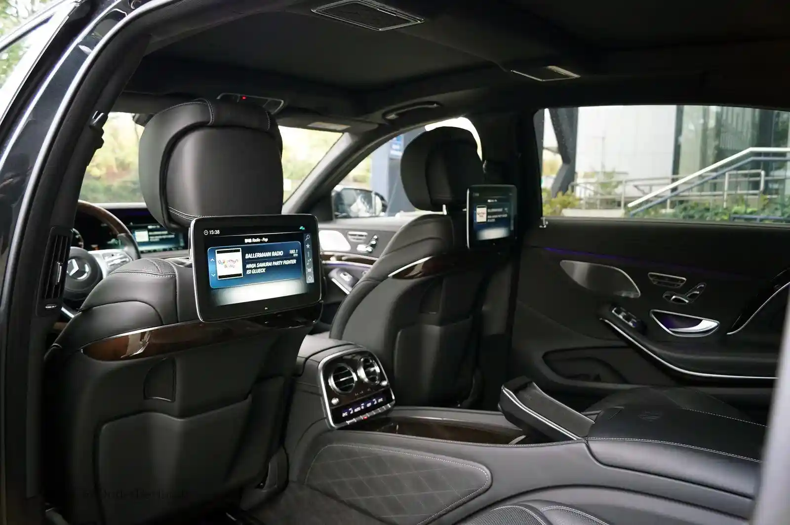 Mercedes-Benz S 560