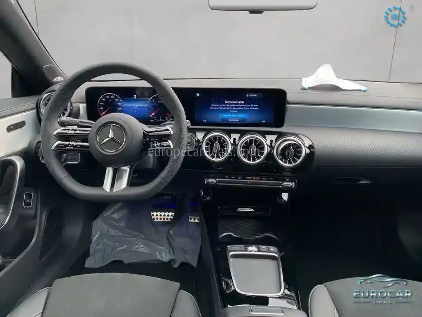 Mercedes-Benz CLA 180
