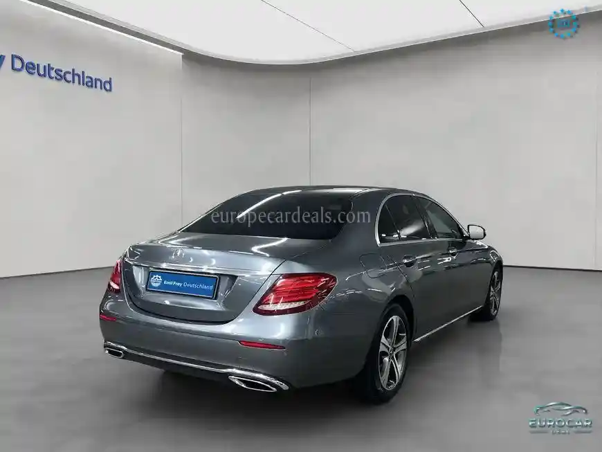 Mercedes-Benz E 400