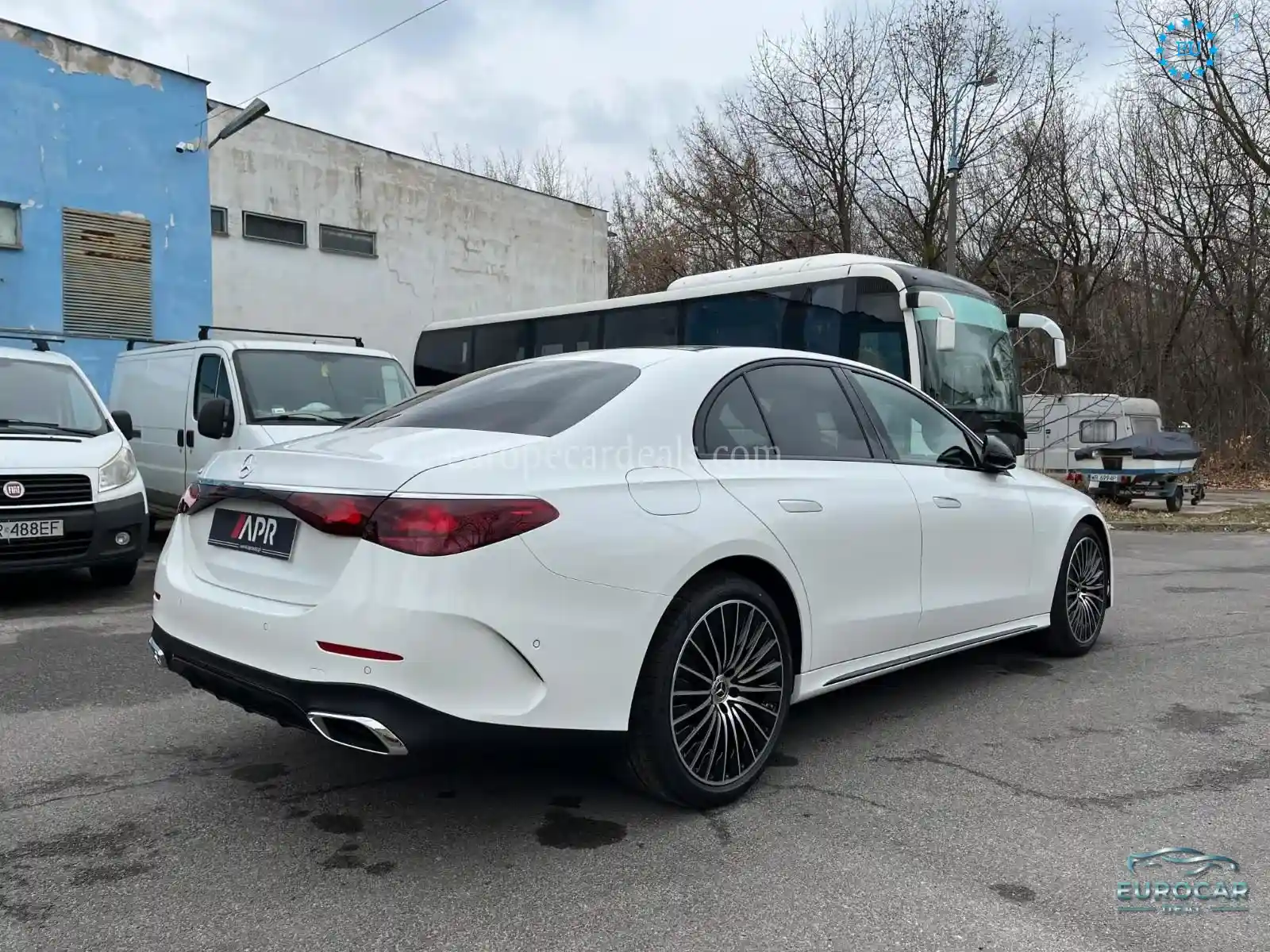 Mercedes-Benz E 200