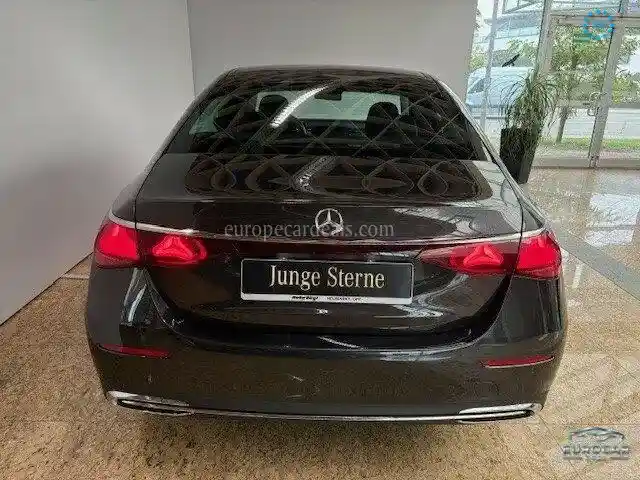Mercedes-Benz E 220