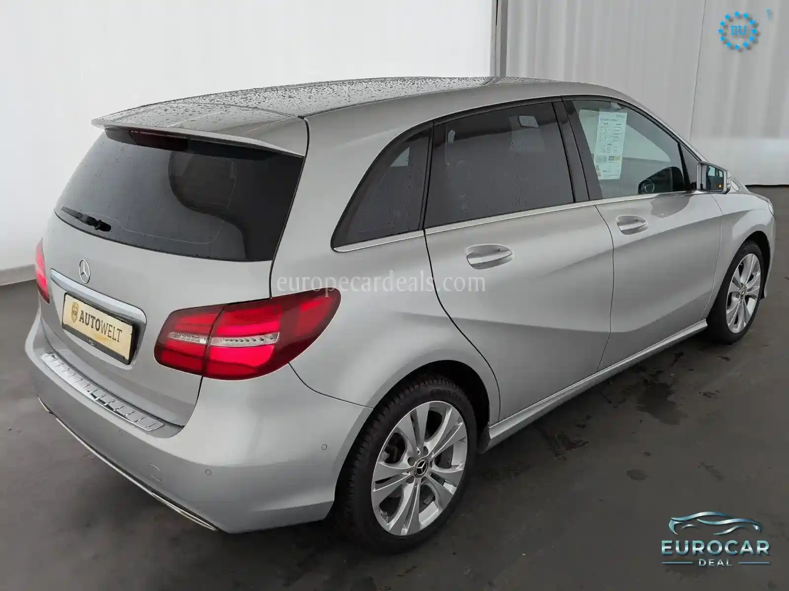 Mercedes-Benz B 180