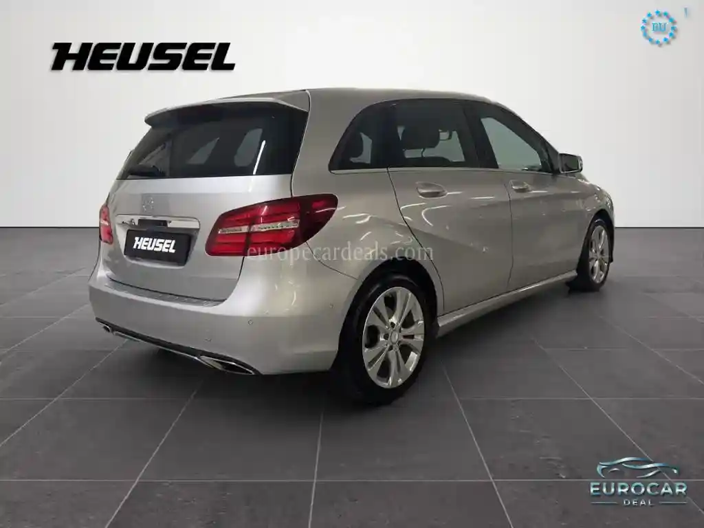 Mercedes-Benz B 200