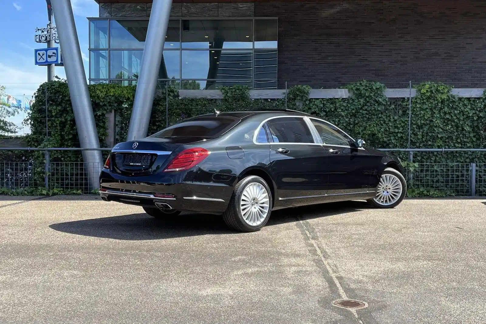 Mercedes-Benz S 500