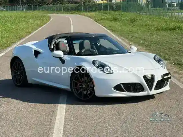 Alfa Romeo 4C
