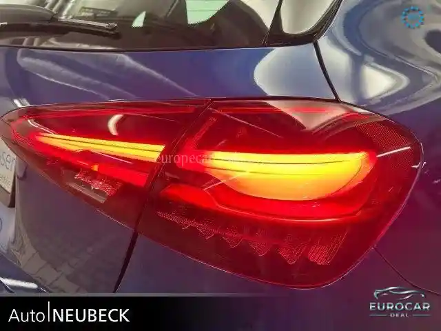 Mercedes-Benz A 220