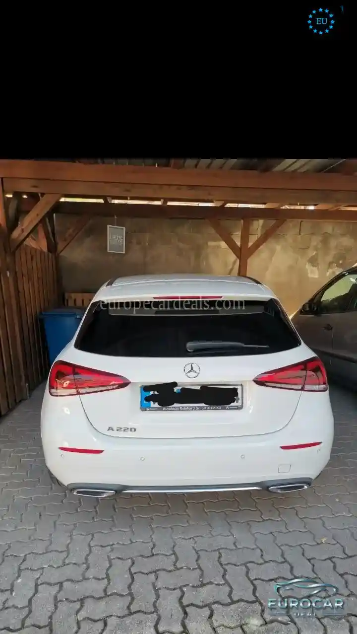 Mercedes-Benz A 220