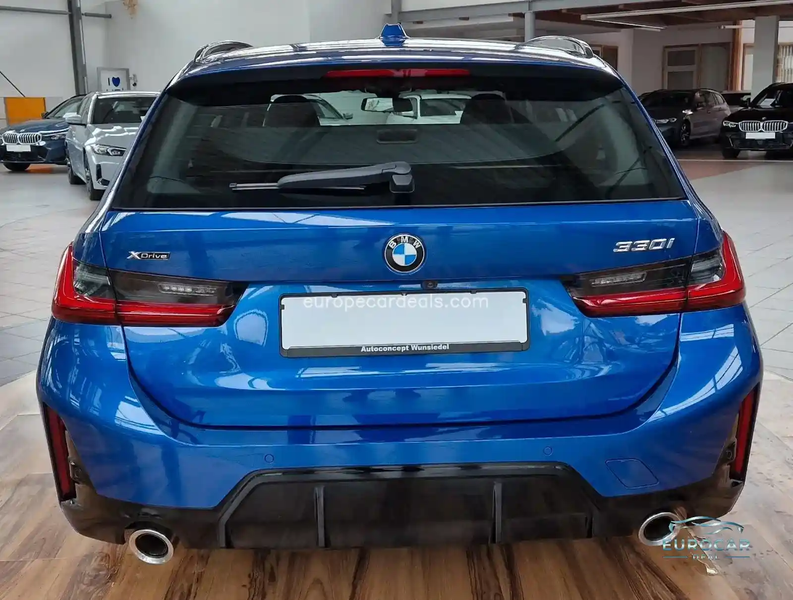 BMW 330