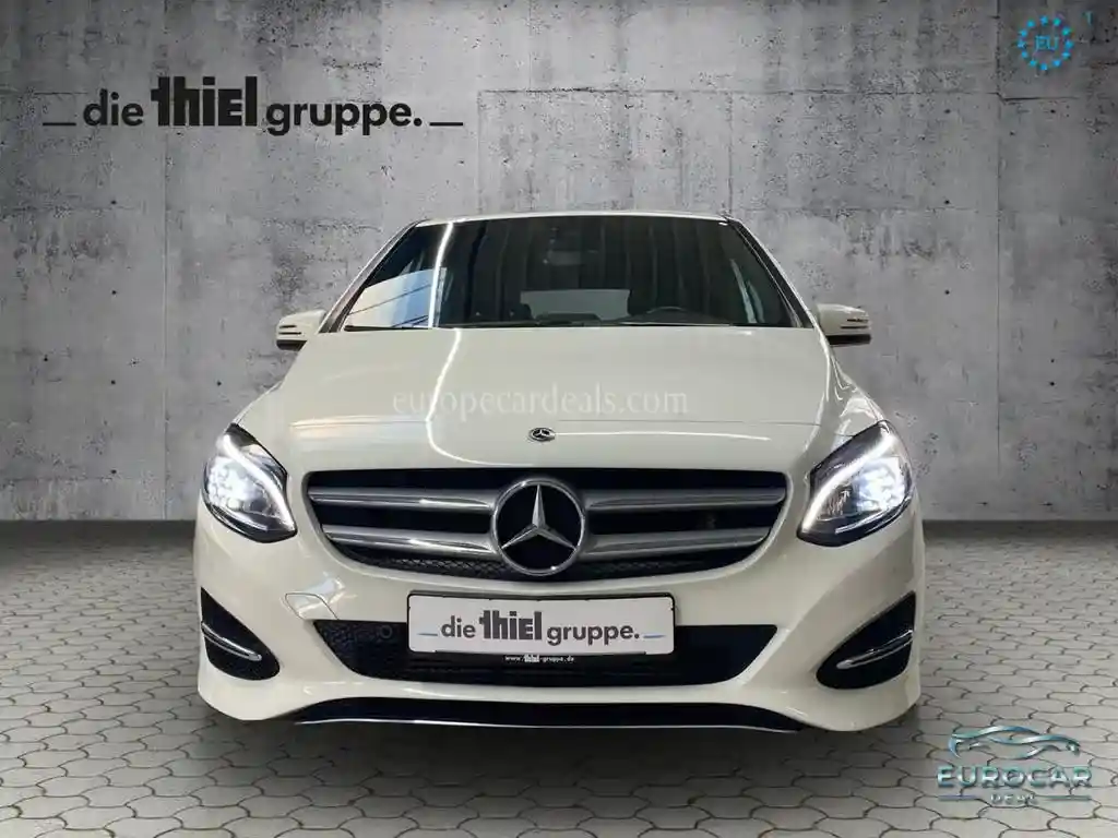 Mercedes-Benz B 220