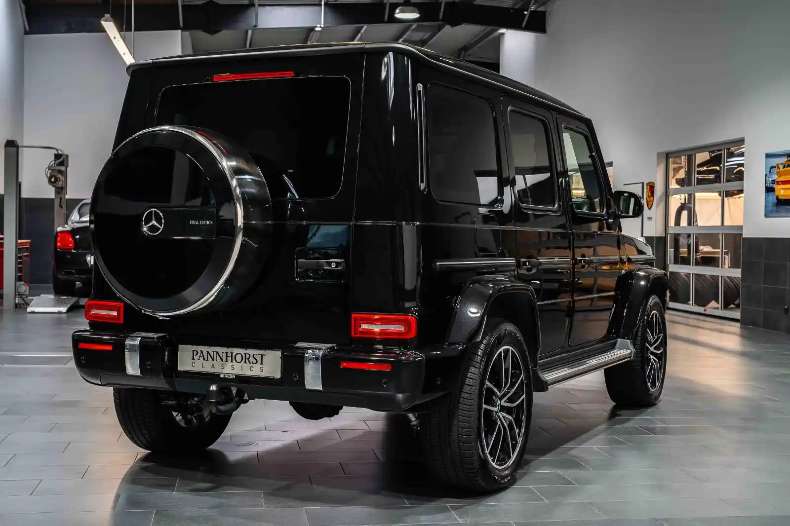 Mercedes-Benz G 500
