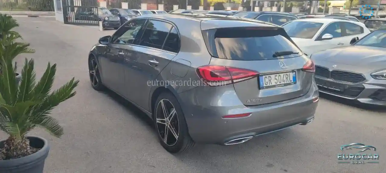 Mercedes-Benz A 180
