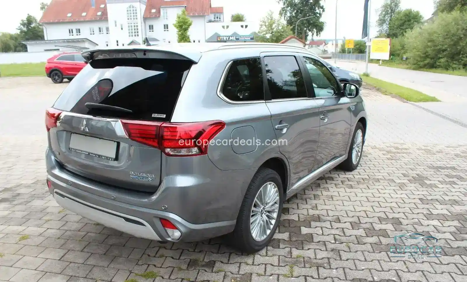 Mitsubishi Plug-in Hybrid Outlander