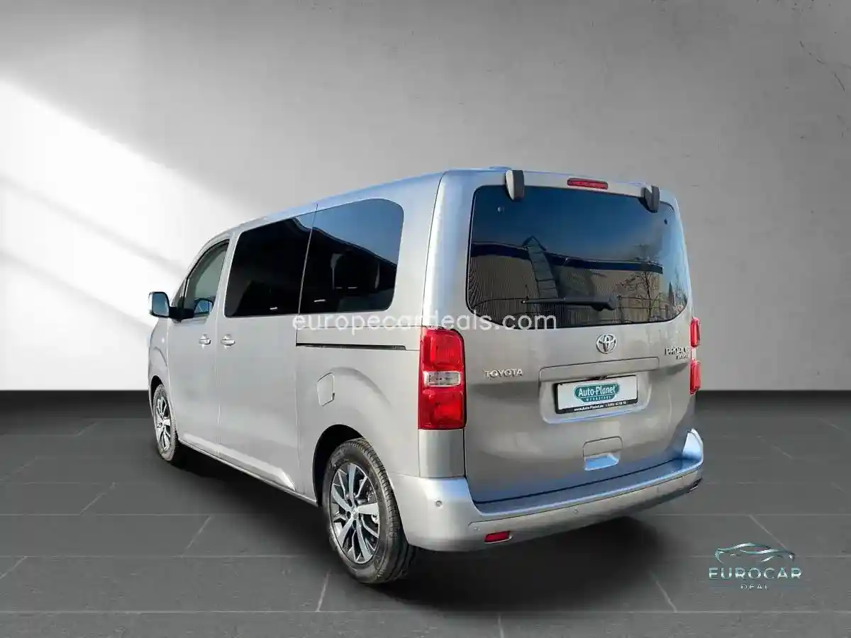 Toyota Proace (Verso)