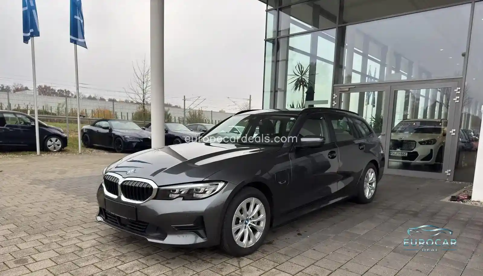 BMW 330