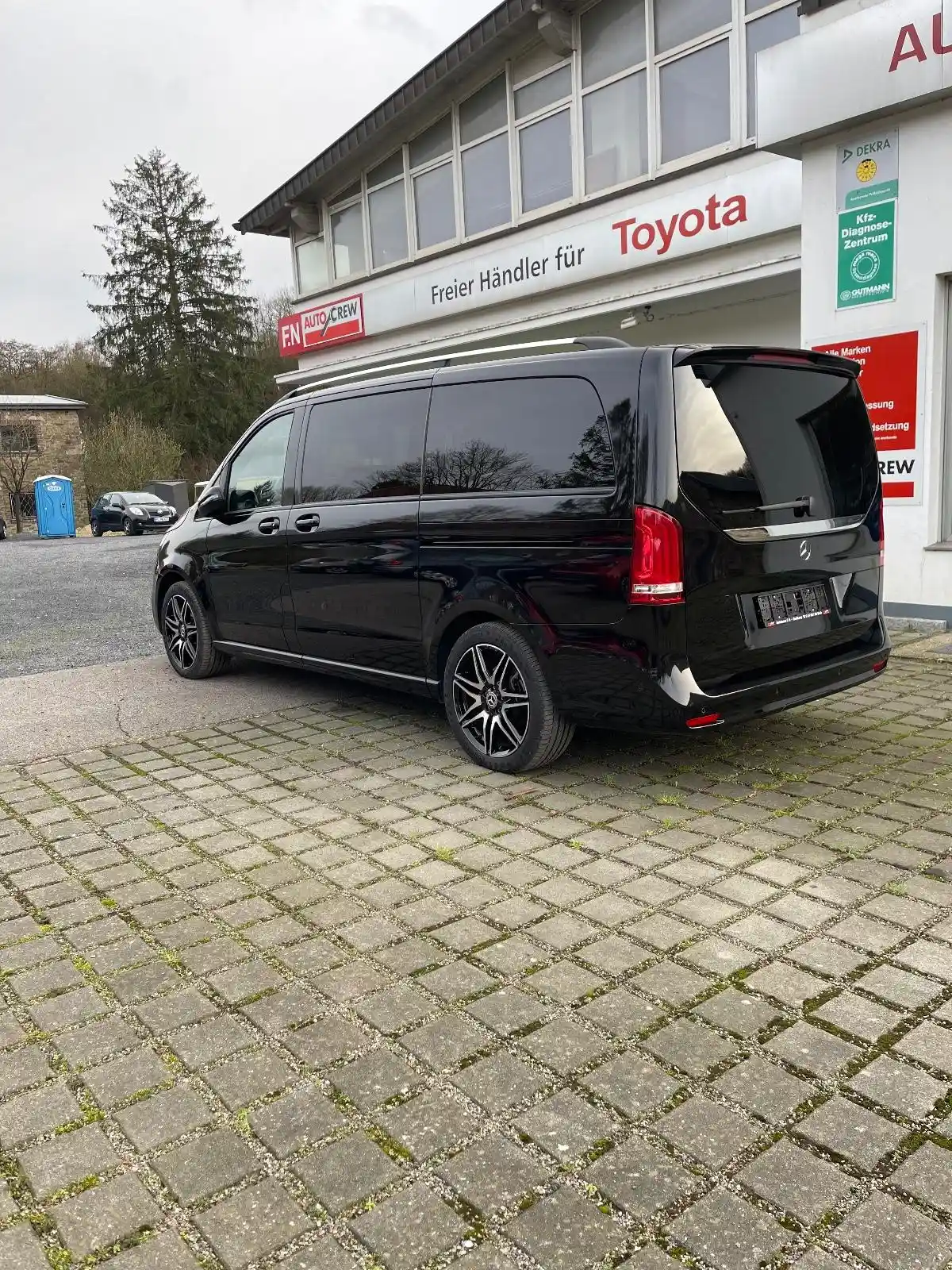 Mercedes-Benz V 250