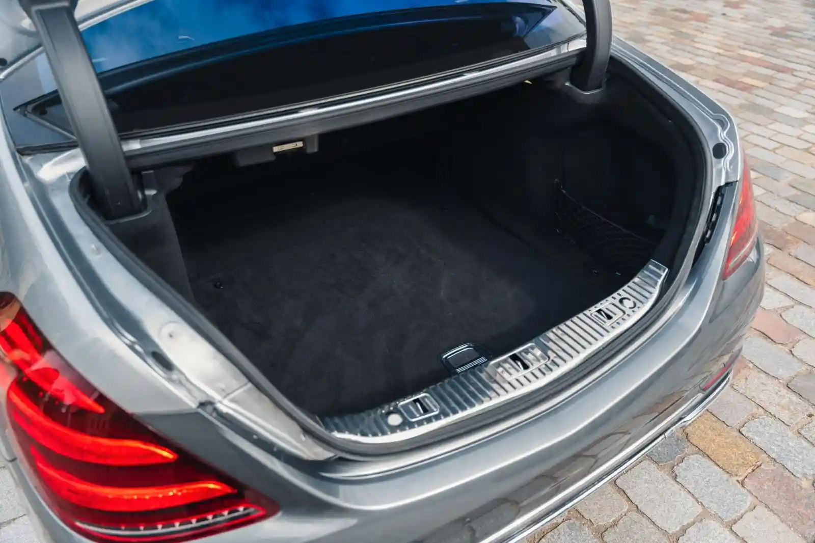 Mercedes-Benz S 560
