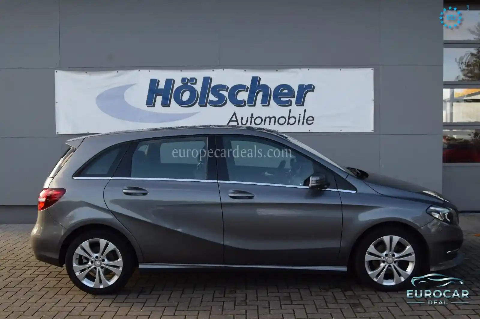 Mercedes-Benz B 180