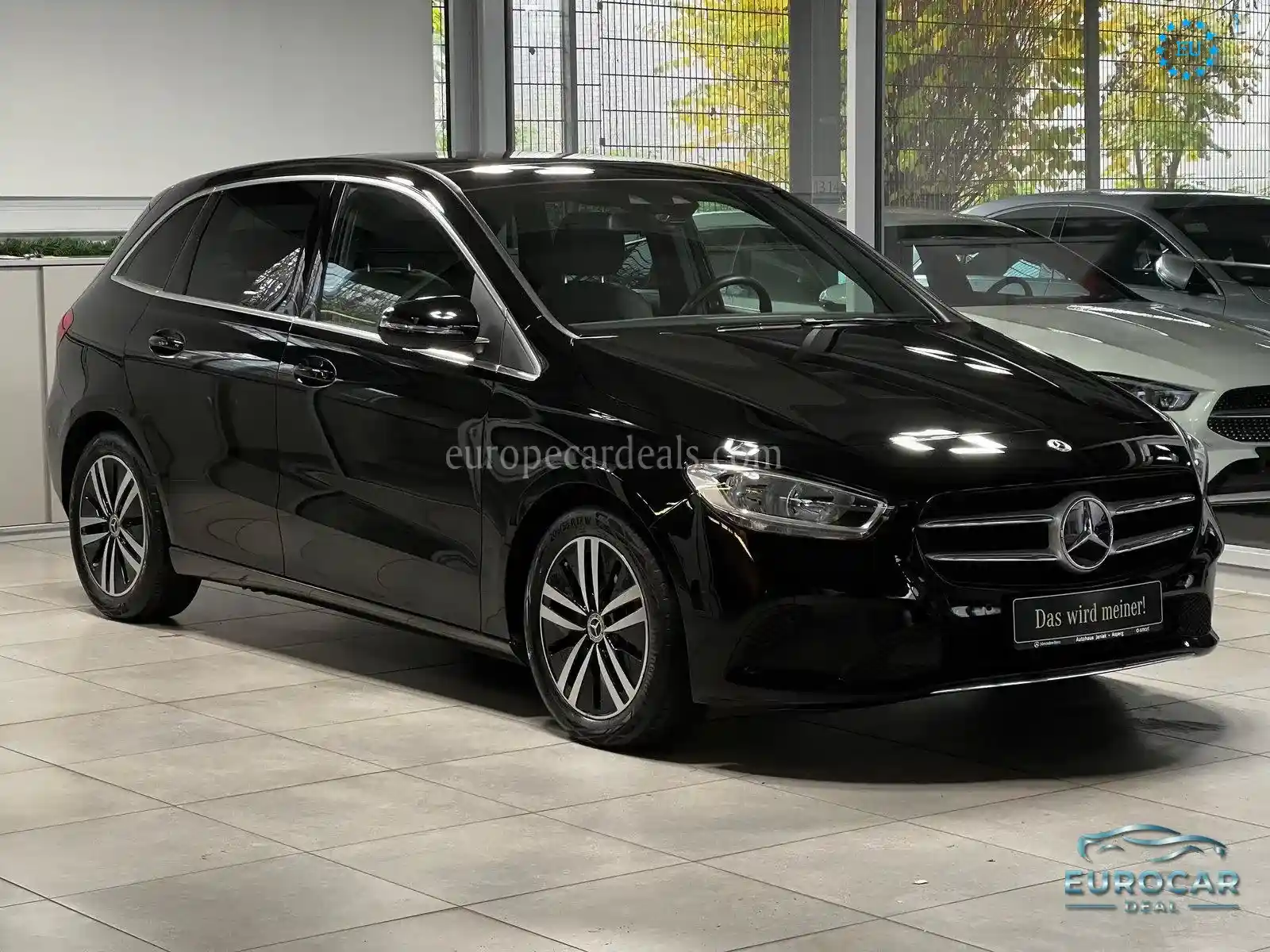 Mercedes-Benz B 180