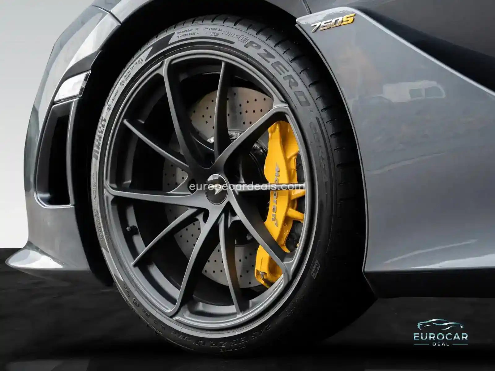 McLaren 750S