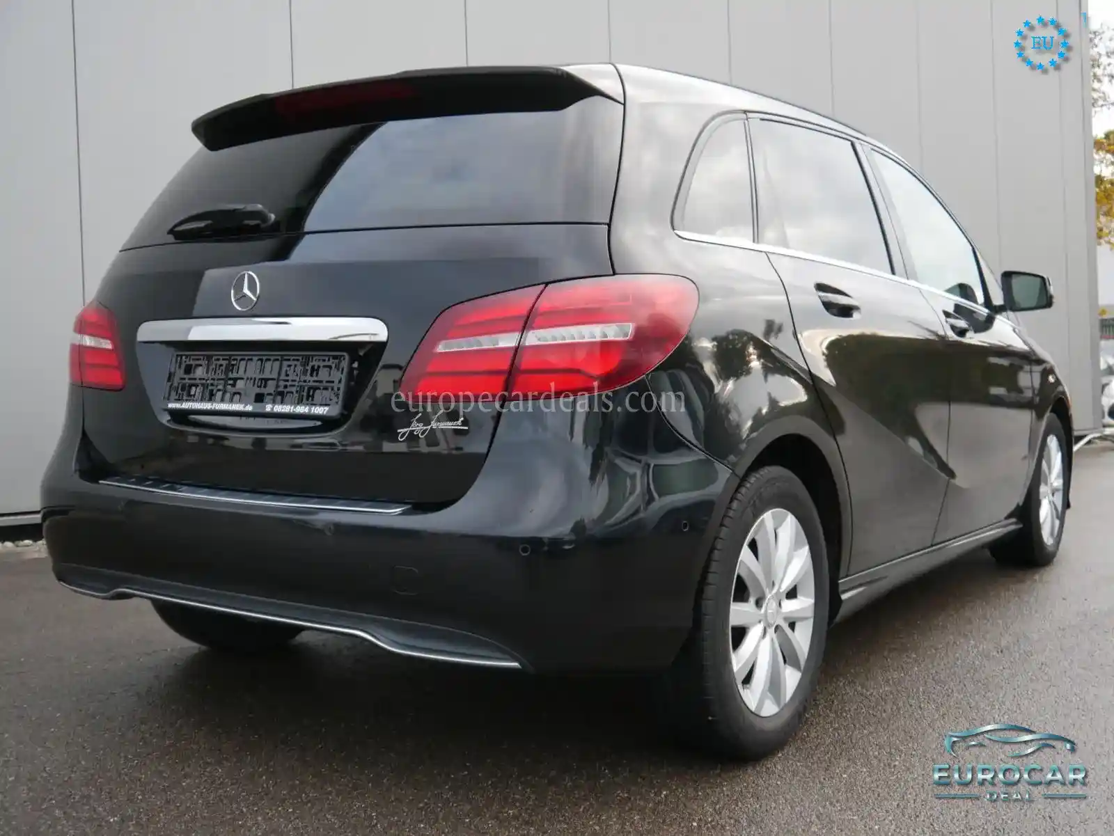 Mercedes-Benz B 180