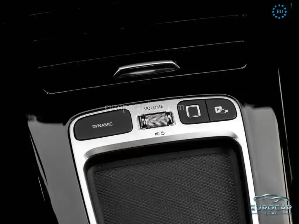 Mercedes-Benz A 220