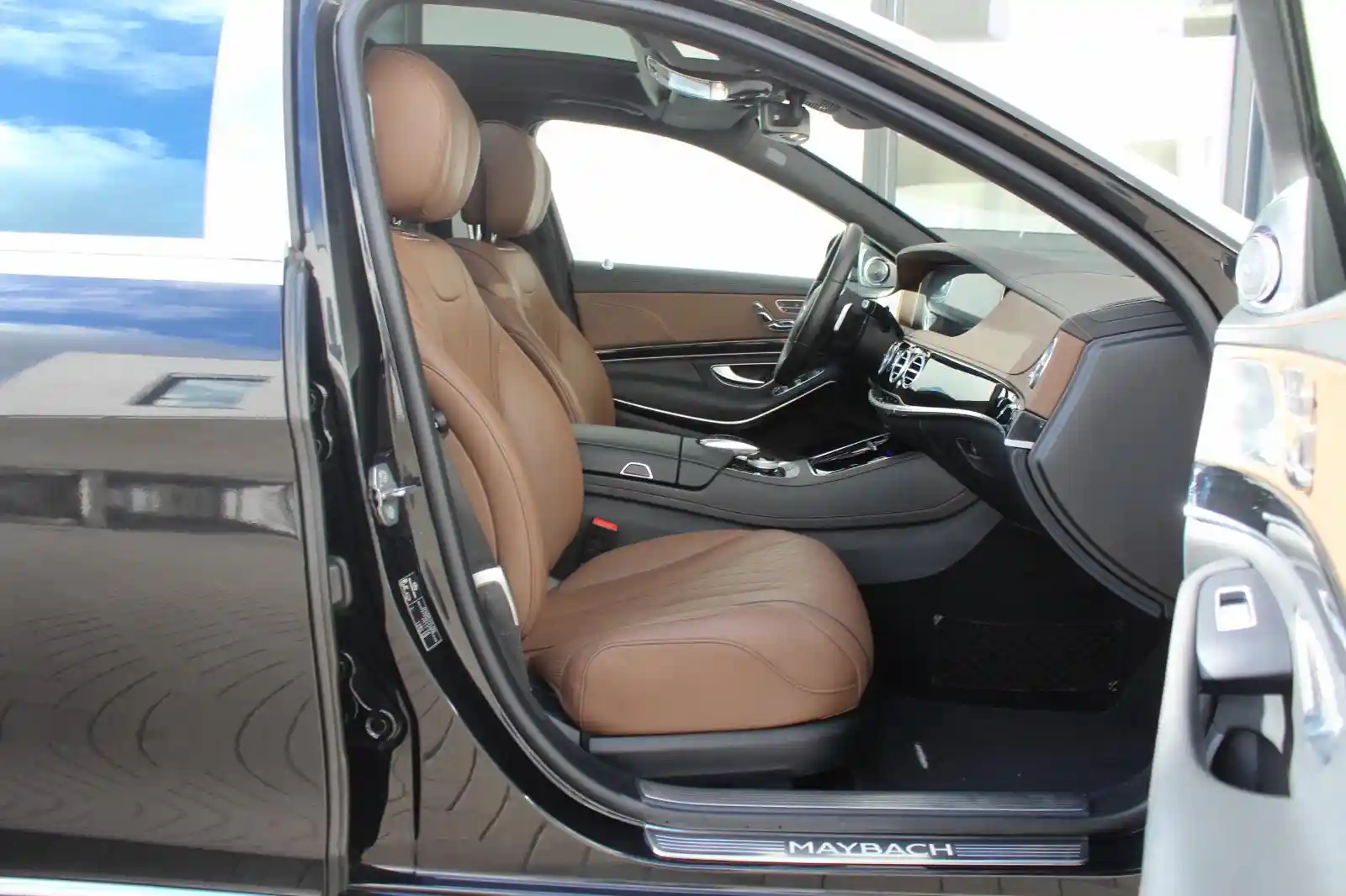 Mercedes-Benz S 560
