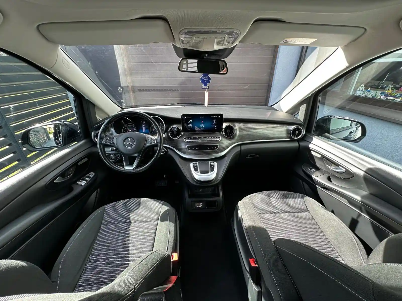 Mercedes-Benz V 200