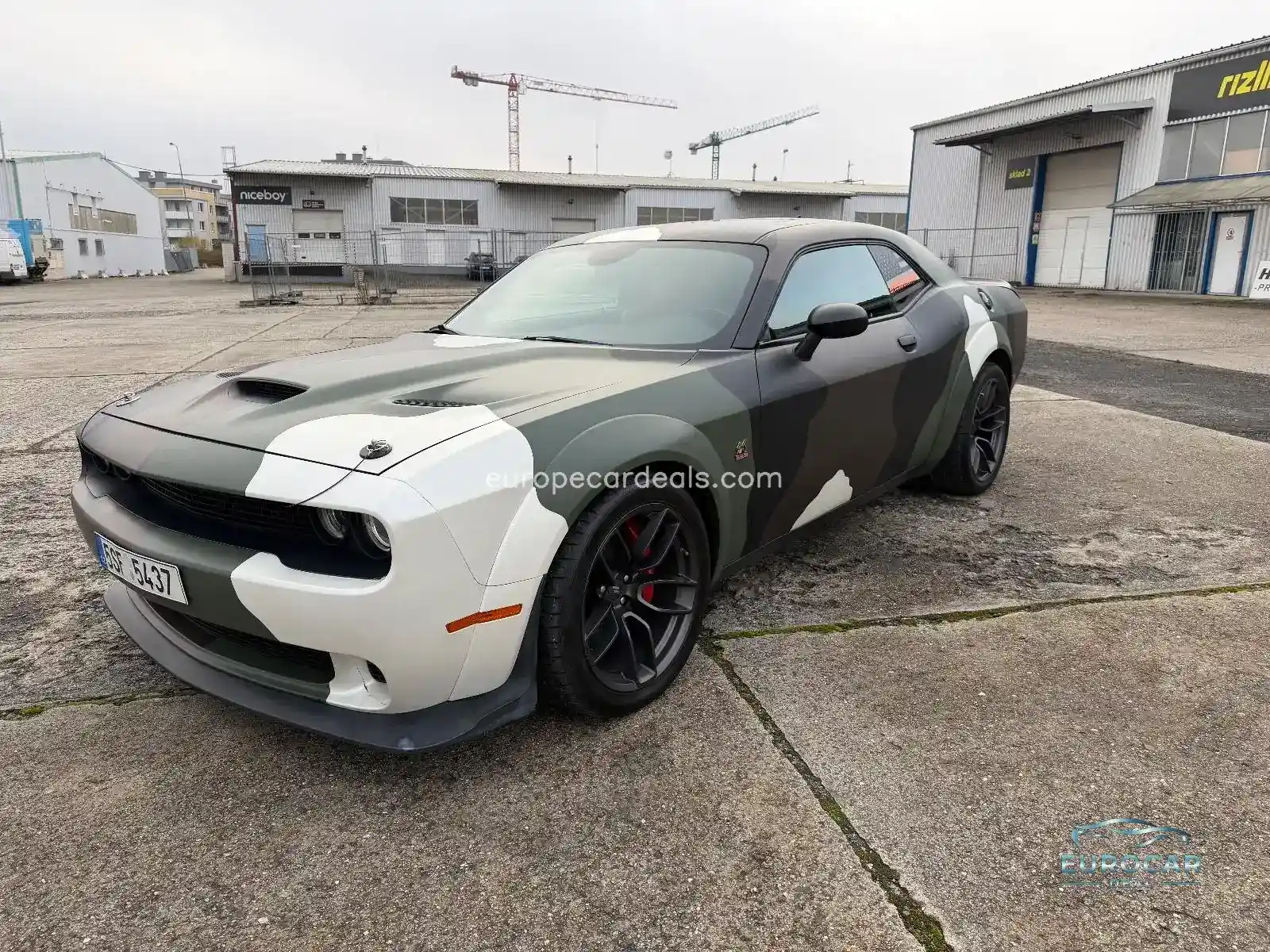 Dodge Challenger
