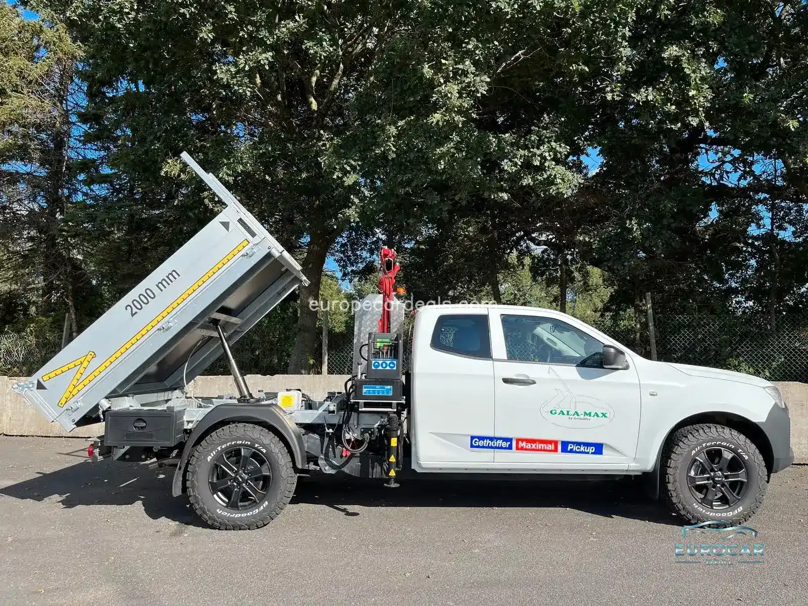 Space Cab L AT BIG-MAX L2 Kipper und Kran