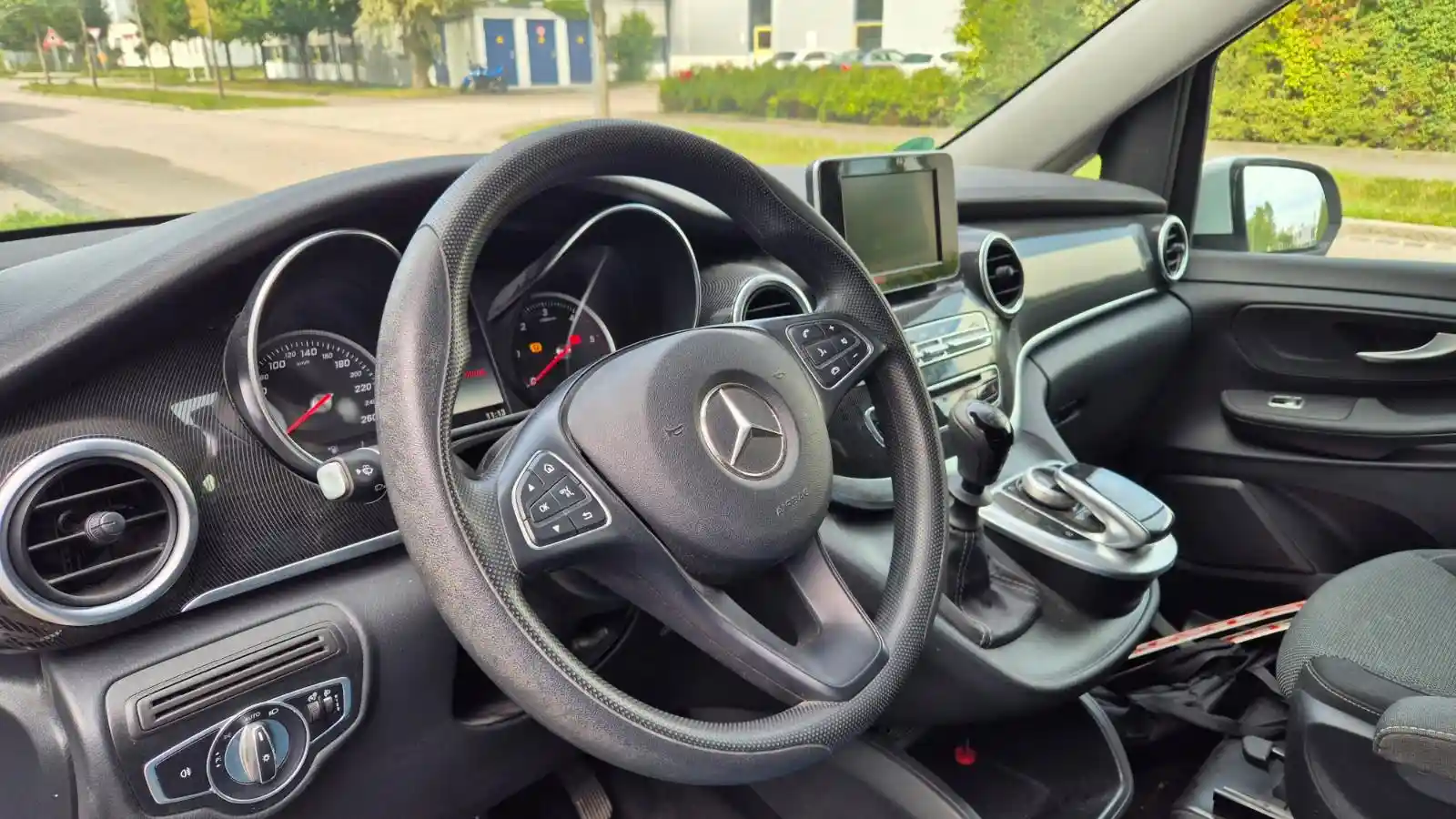 Mercedes-Benz V 200