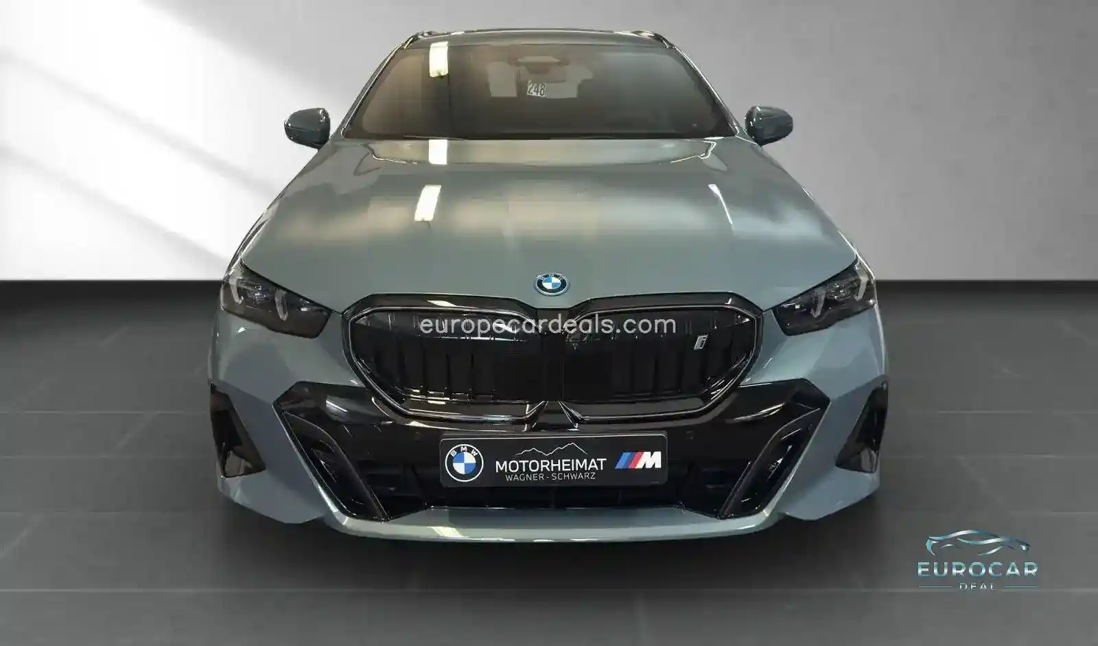BMW i5