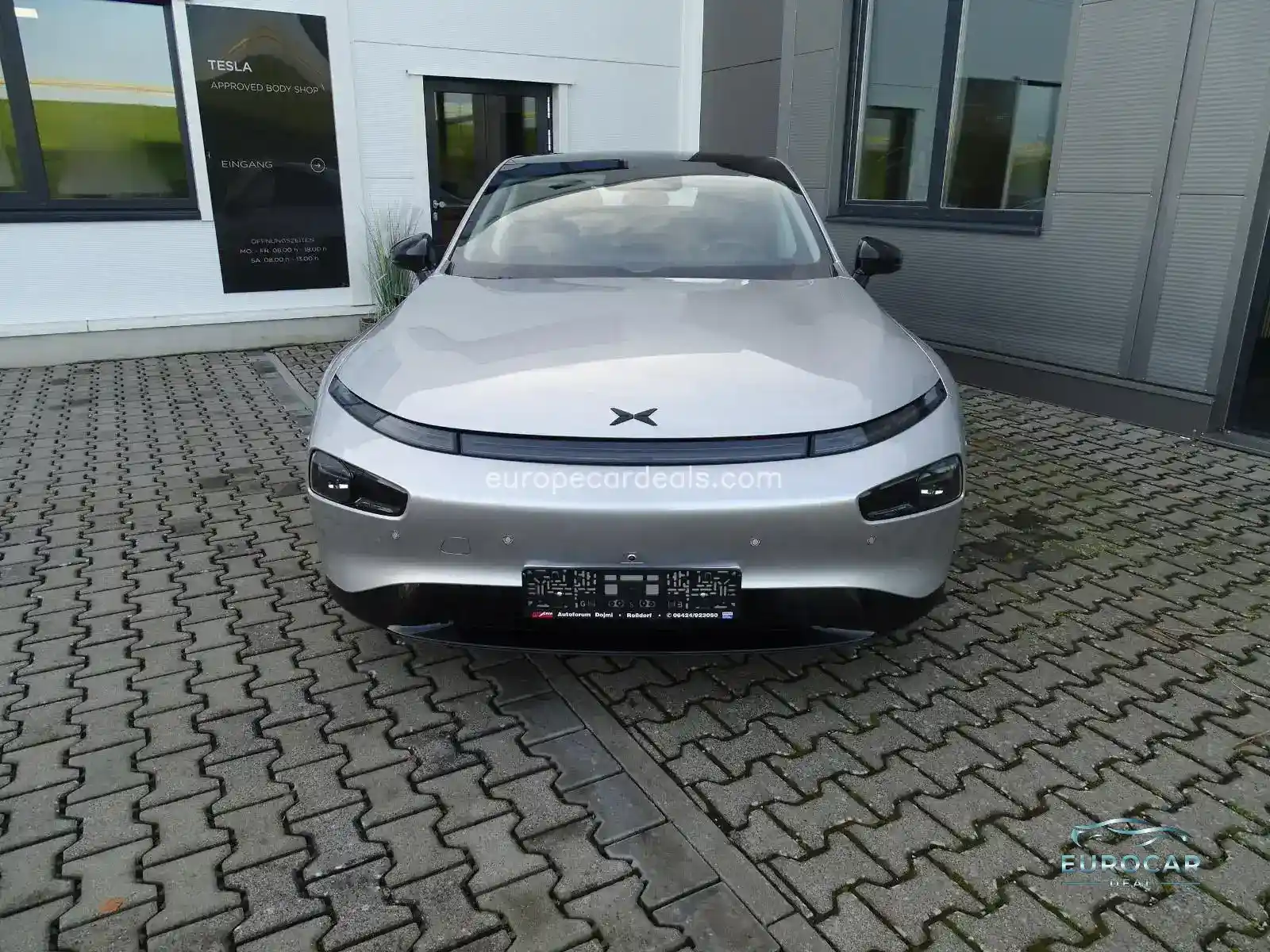 XPENG P7