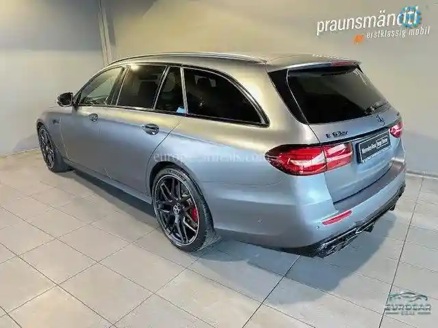 Mercedes-Benz E 63 AMG