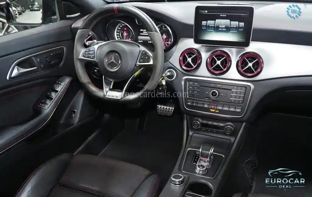 Mercedes-Benz CLA 45 AMG Shooting Brake
