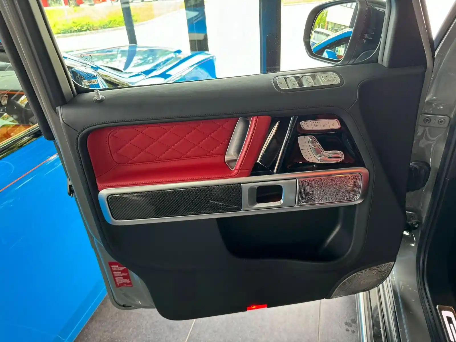 Mercedes-Benz G 500