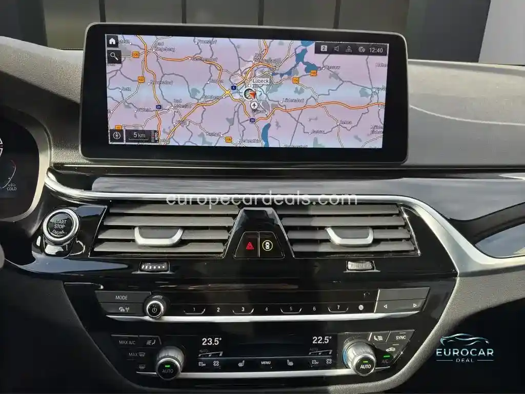 BMW 530