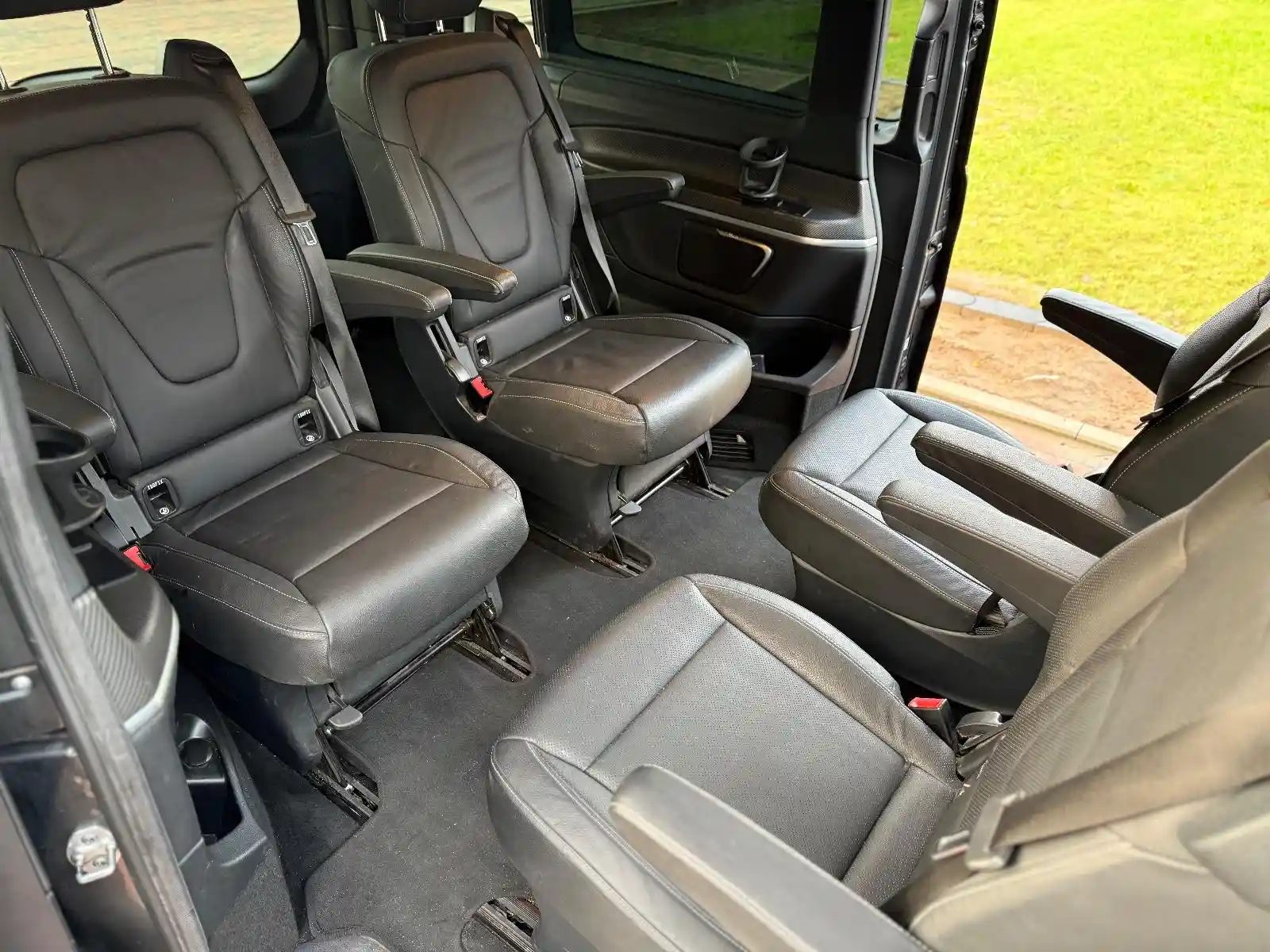 Mercedes-Benz V 250