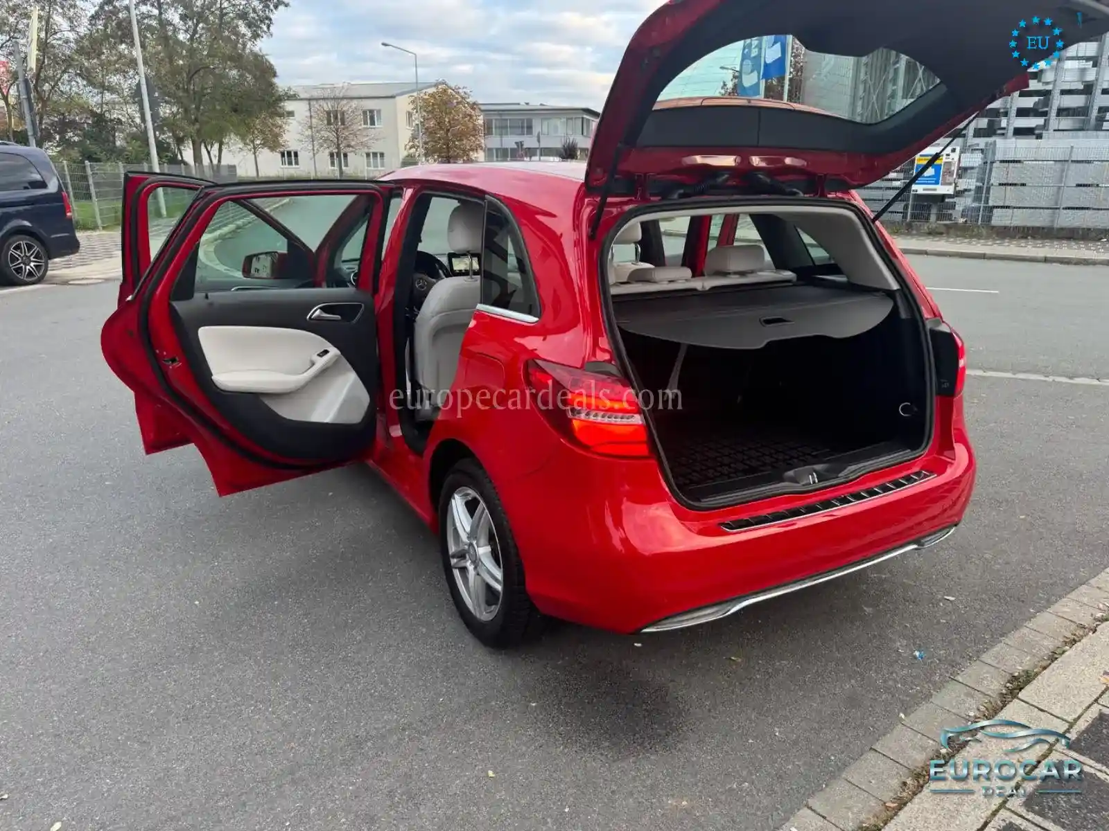 Mercedes-Benz B 180
