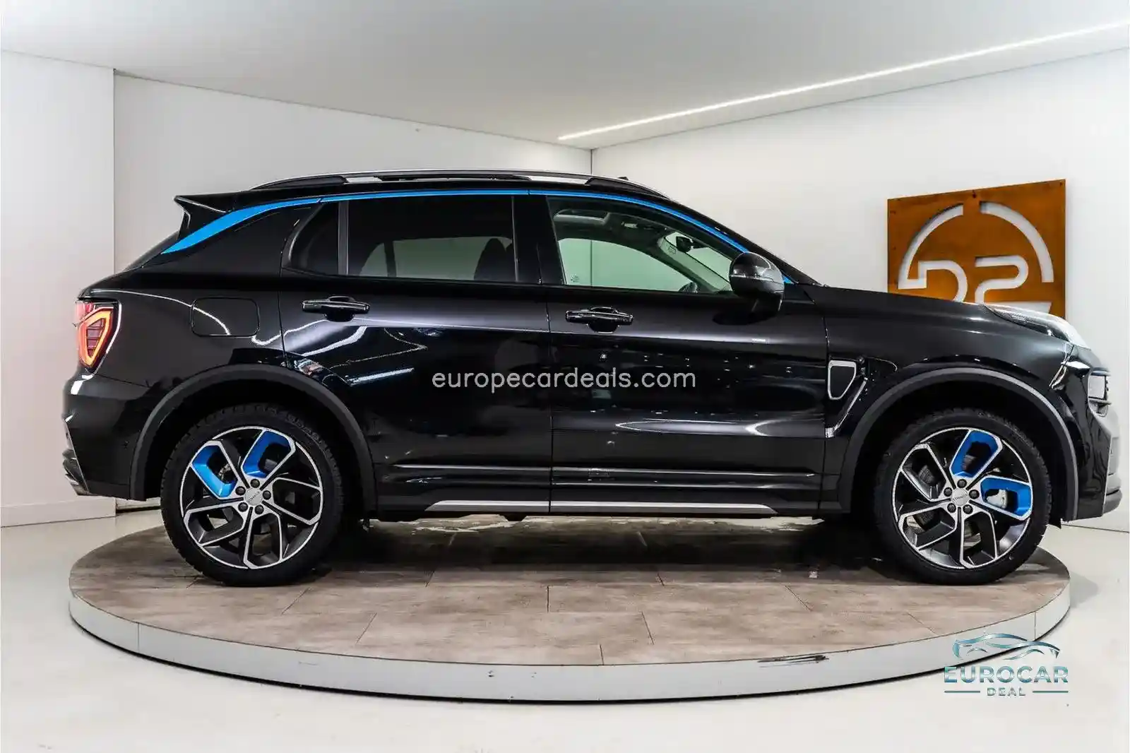Lynk&Co 01