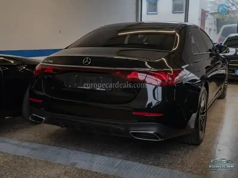 Mercedes-Benz E 200