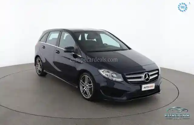 Mercedes-Benz B 220