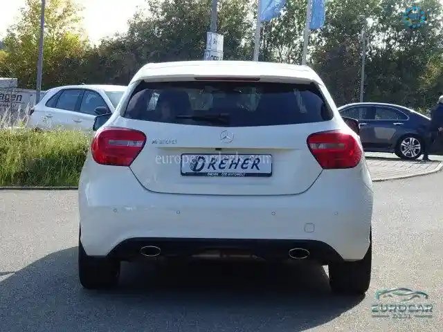 Mercedes-Benz A 200