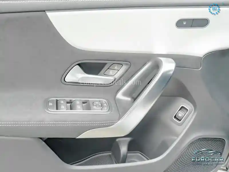 Mercedes-Benz CLA 220