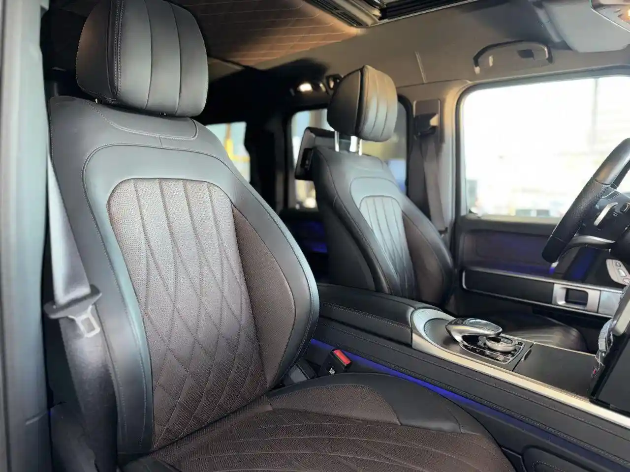 Mercedes-Benz G 500