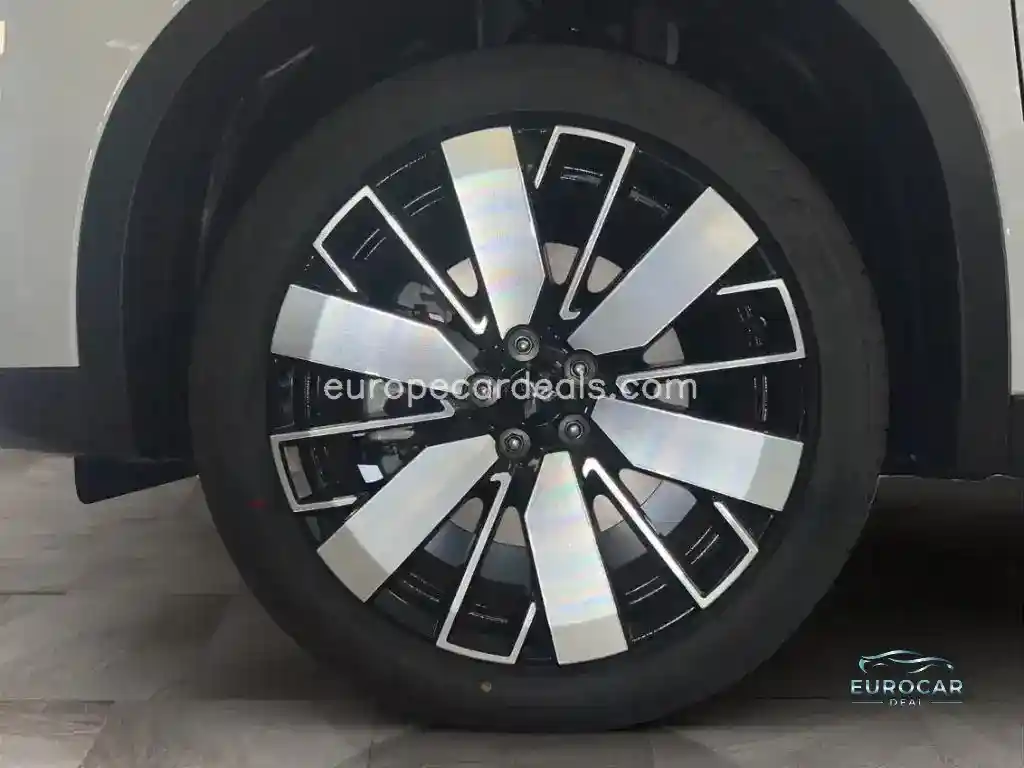 Mitsubishi Plug-in Hybrid Outlander