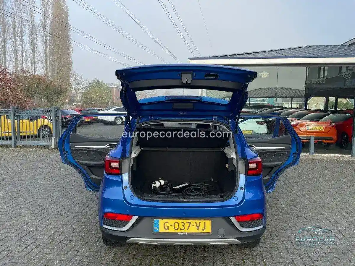 MG ZS