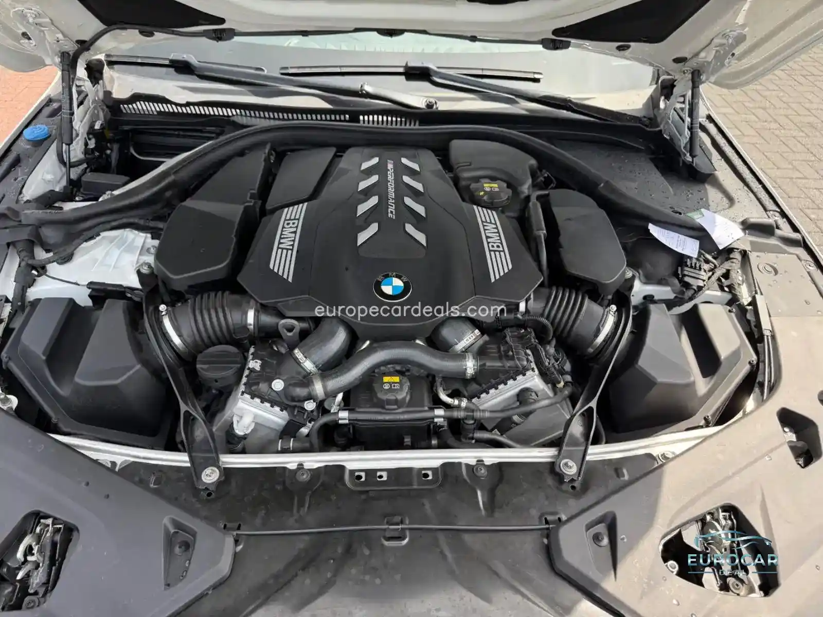 BMW M850