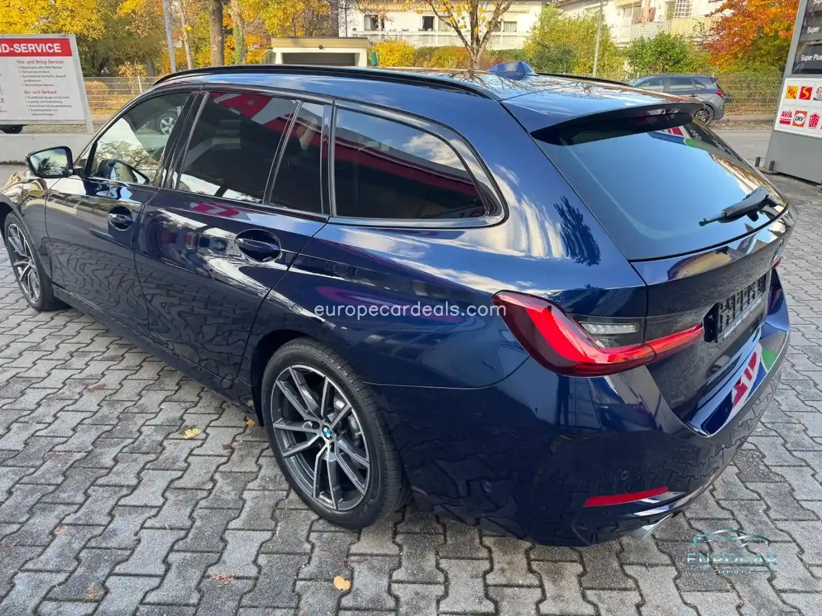 BMW 330