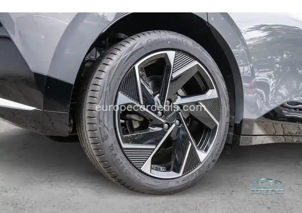 Lynk&Co 02